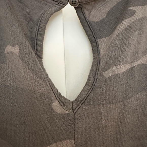 Reduced! SPLENDID camo long romper - Picture 3 of 6